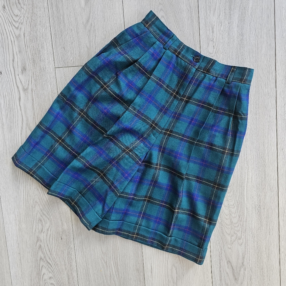 Vintage Academia Tartan Plaid Wool High Waist Pleated Preppy Shorts, Sz 2